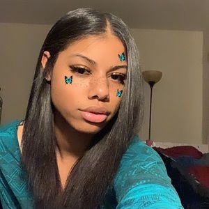 Meet your Posher, Dyani